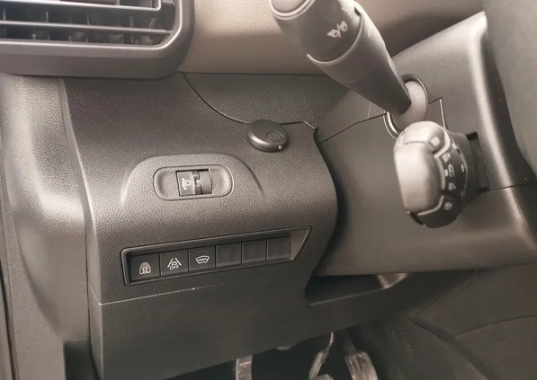 Peugeot Rifter cena 33999 przebieg: 245000, rok produkcji 2018 z Wolin małe 254